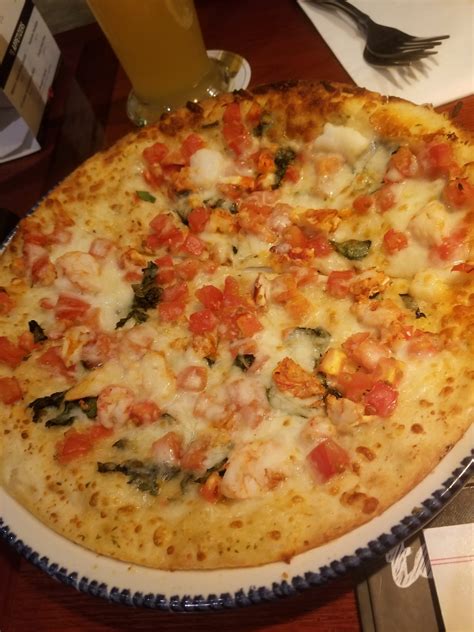 Lobster pizza red lobster. Things To Know About Lobster pizza red lobster. 